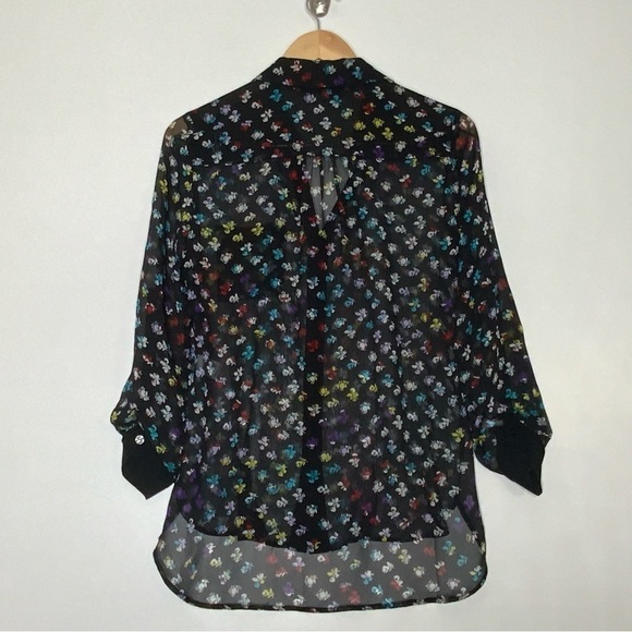 Diane Von Furstenberg Black and Floral Silk Button Front Sheer Top. Size 2. - Picture 2 of 7